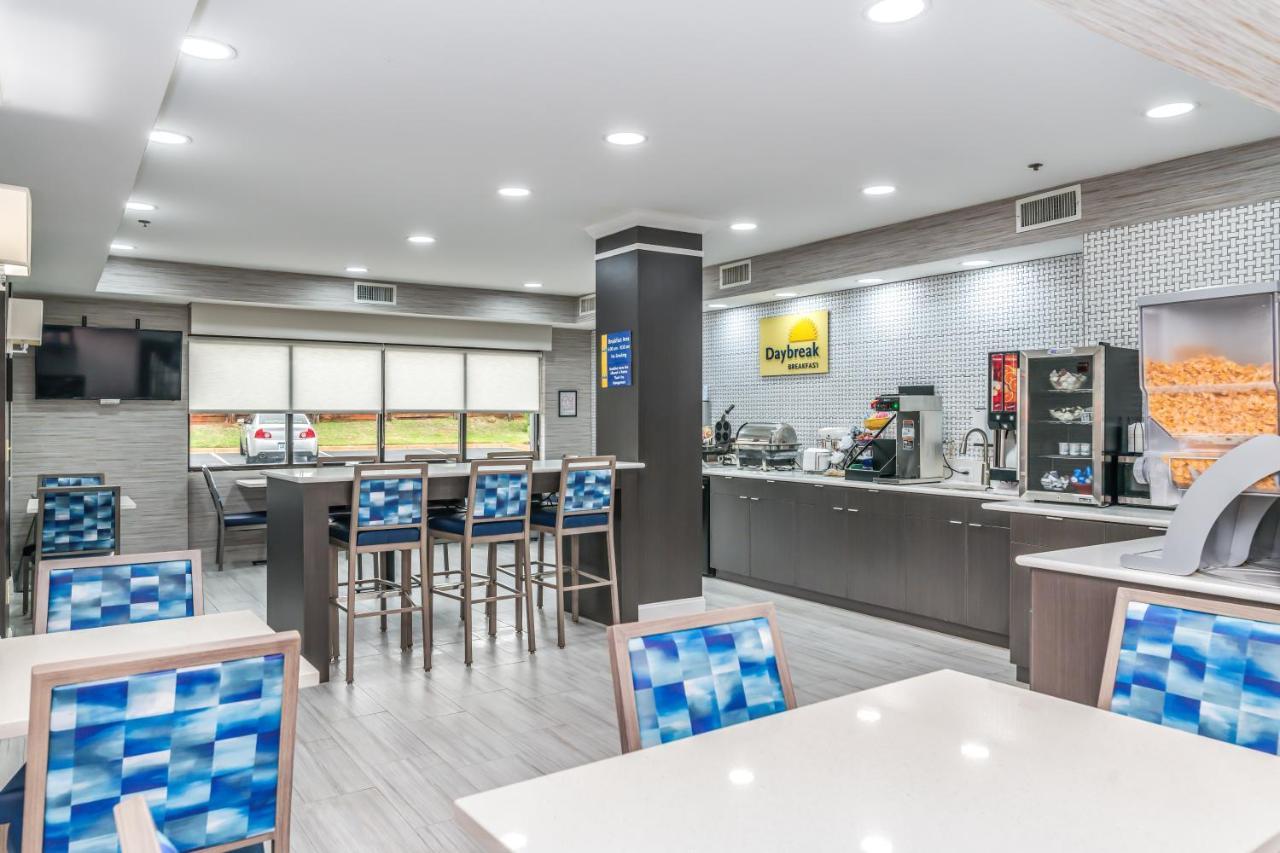 Days Inn & Suites By Wyndham Prattville-Montgomery Eksteriør bilde
