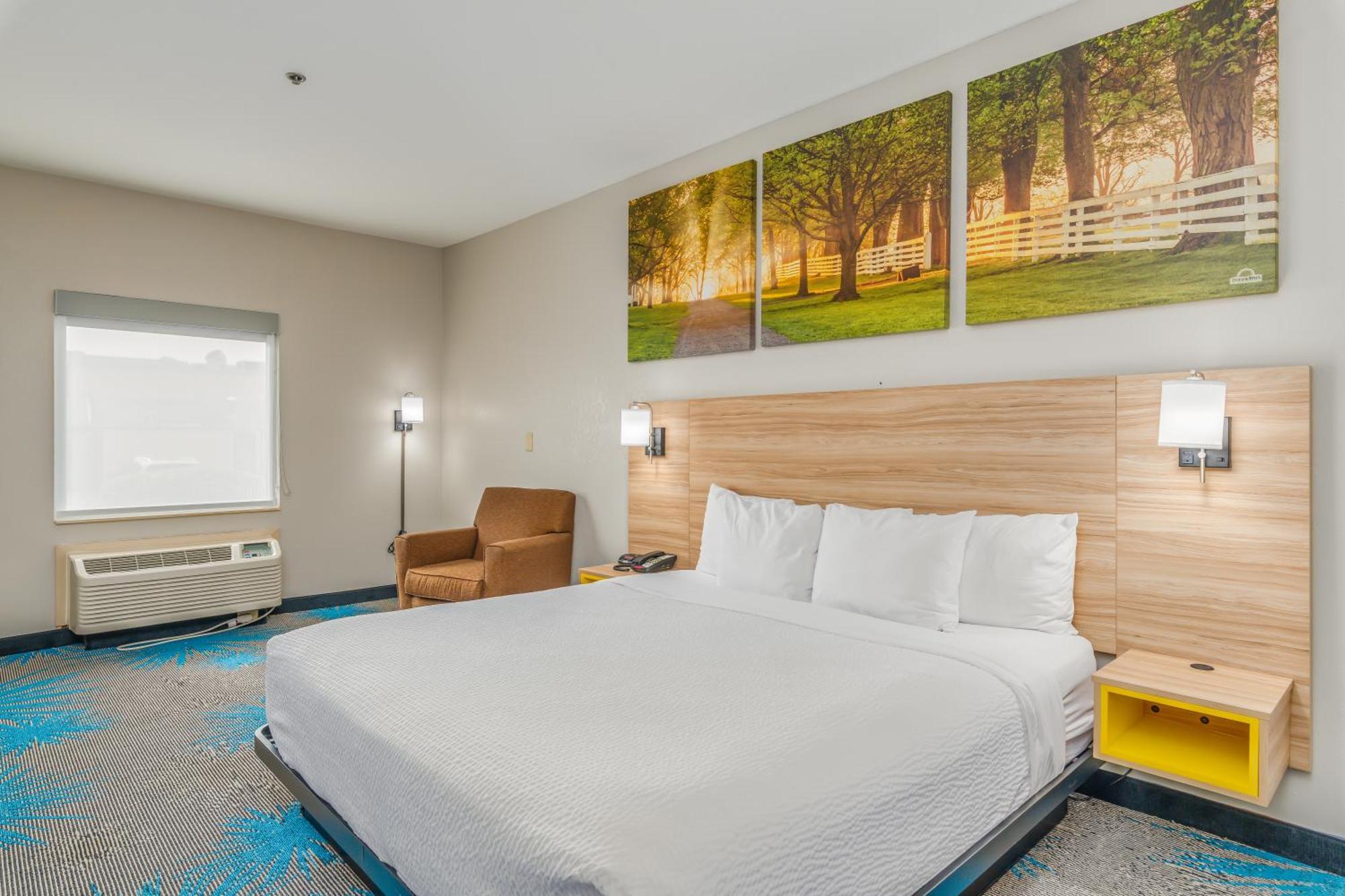 Days Inn & Suites By Wyndham Prattville-Montgomery Eksteriør bilde